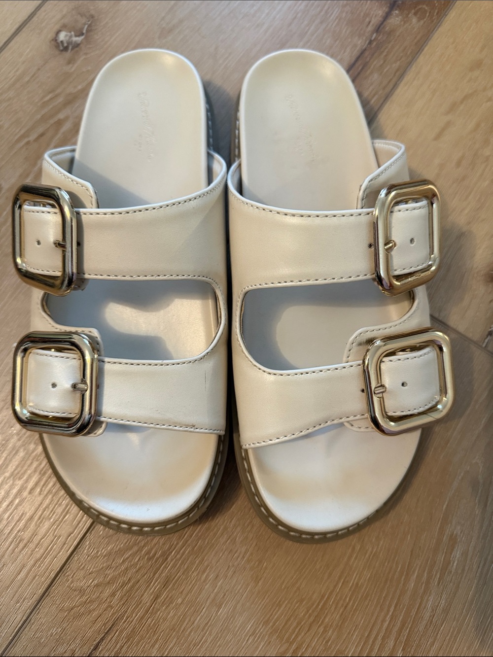 Women's universal thread off white sandals 8
